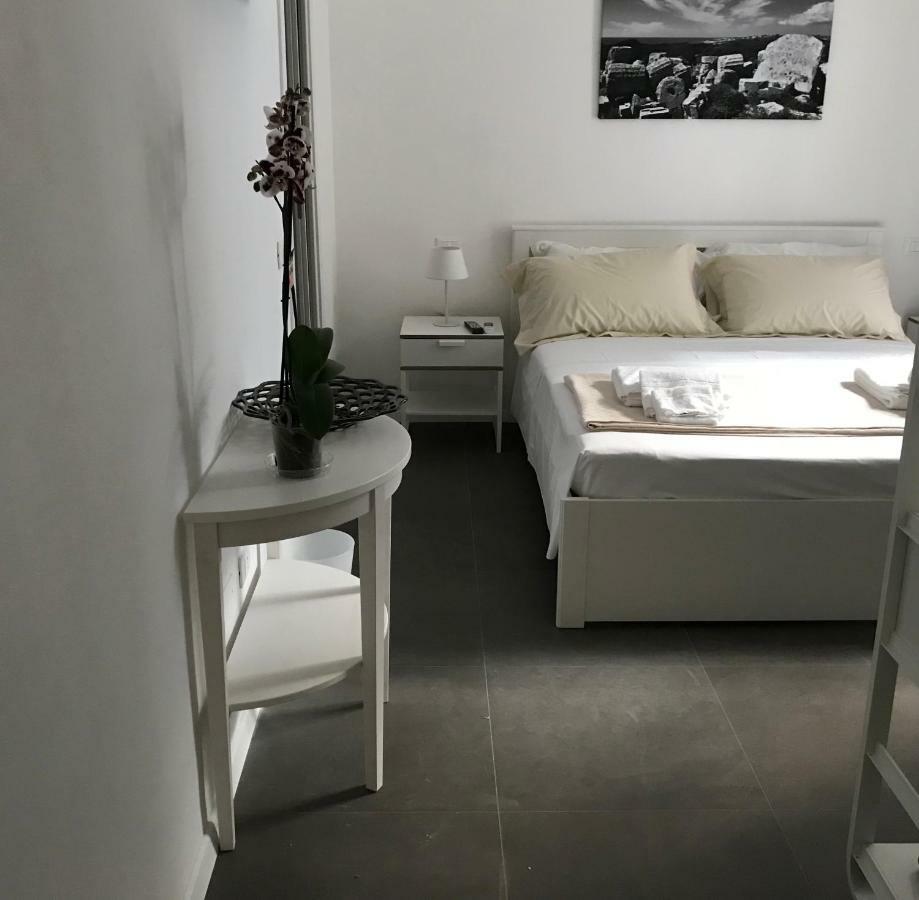Fofino'S Rooms Παλέρμο Εξωτερικό φωτογραφία